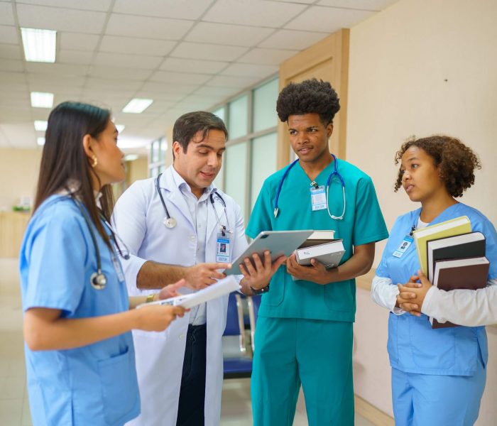 young-doctor-and-nurse-working-at-the-hospital-M4DLS4U